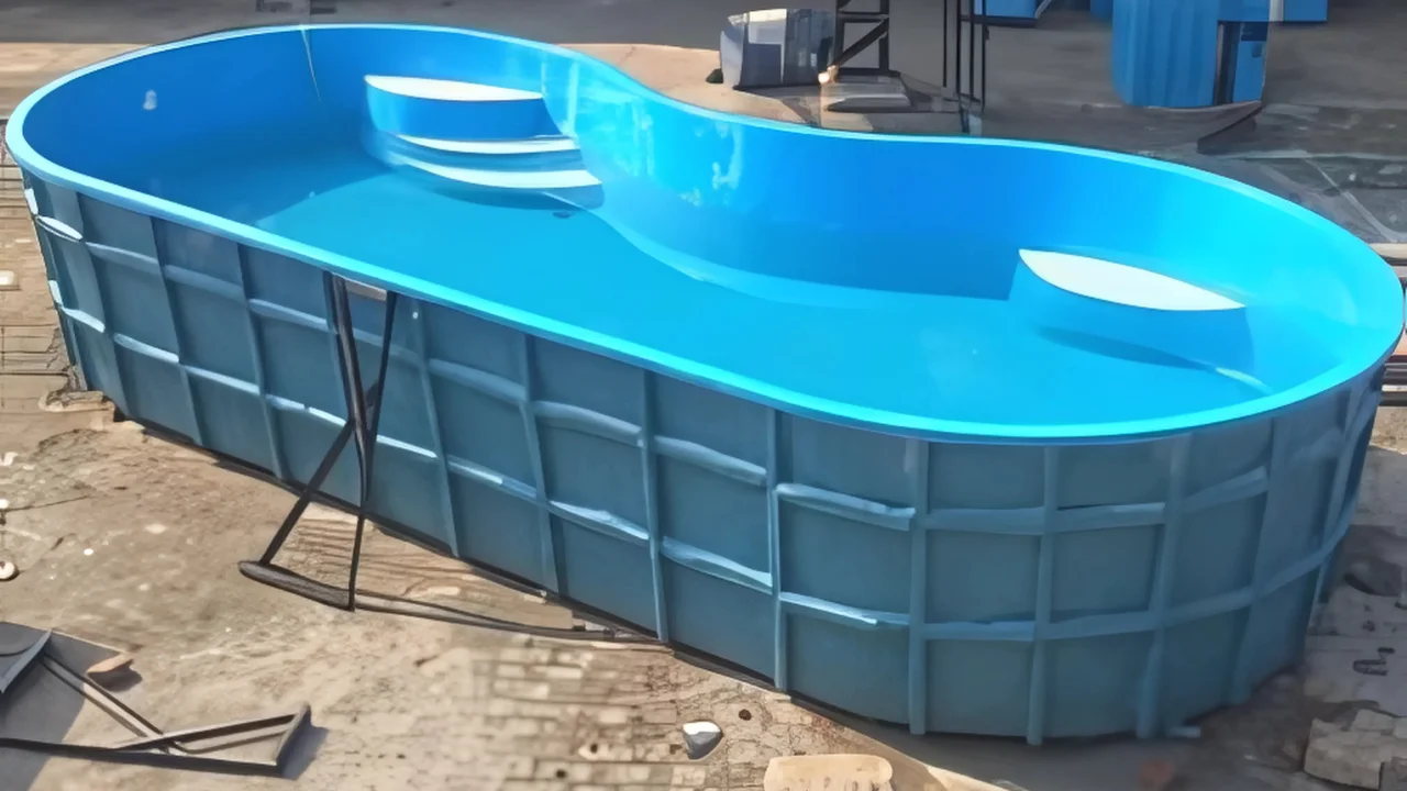 You are currently viewing FRP Swimming Pool Manufacturer & Supplier in Delhi