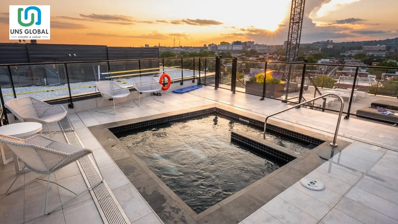 You are currently viewing Rooftop Swimming Pool: Design, Benefits, Safety & Installation Guide